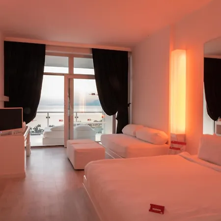 Su & Aqualand Hotel 5*